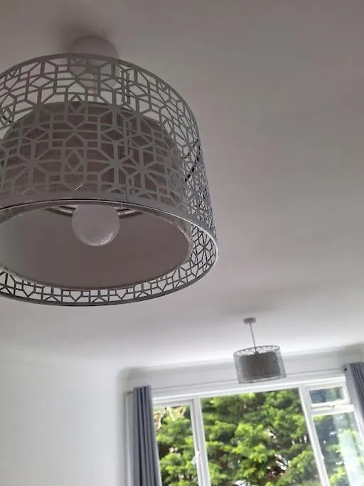 1 Bedroom Apartment In Bournemouth, Free Parking