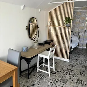Apartment Private With En-suite, Bournemouth