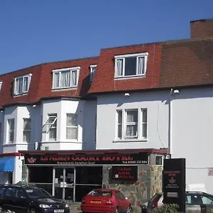  Hostal Lynden Court