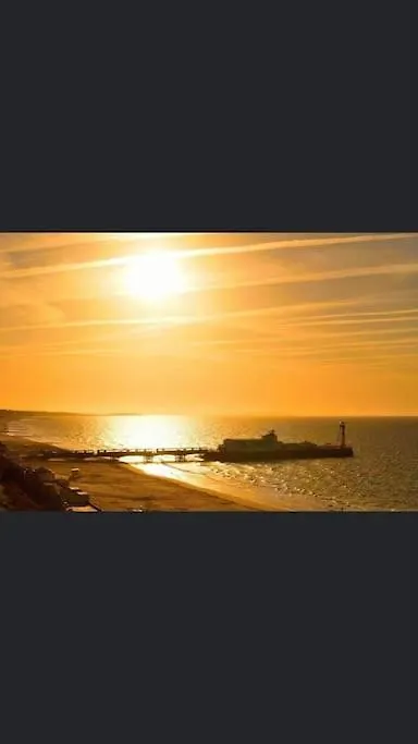 1 Bedroom Apartment In Bournemouth, Free Parking