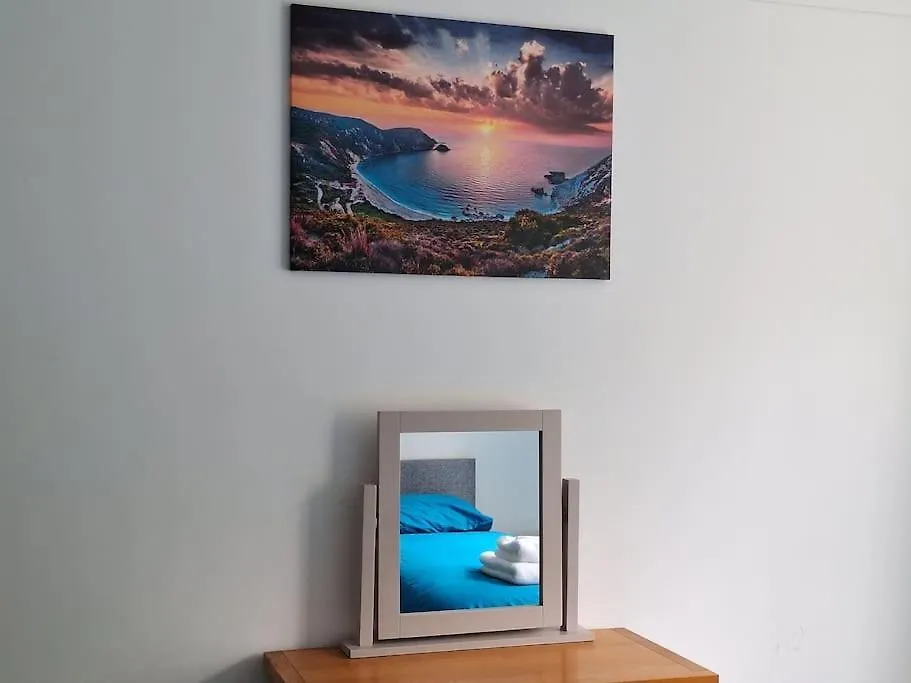 1 Bedroom Apartment In Bournemouth, Free Parking 0*, Bournemouth