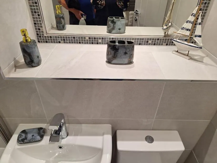 1 Bedroom Apartment In Bournemouth, Free Parking 0*, Bournemouth United Kingdom